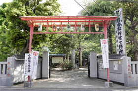 写真: 新小岩香取神社の境内